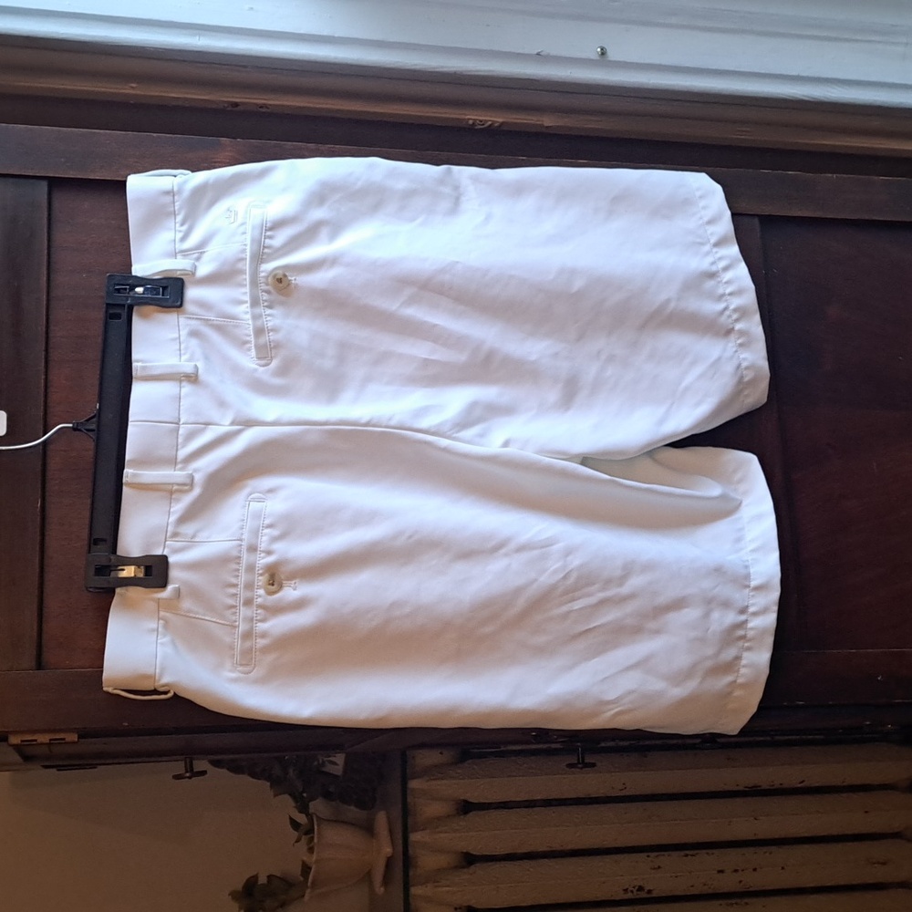 Peter Millar Wicking E4 Men's White Golf Shorts Size 34 Waist - Picture 5 of 5